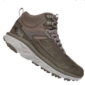 Hoka One One — Challenger Mid GTX